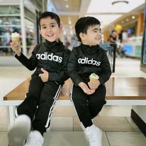 Meet your Posher, Safia